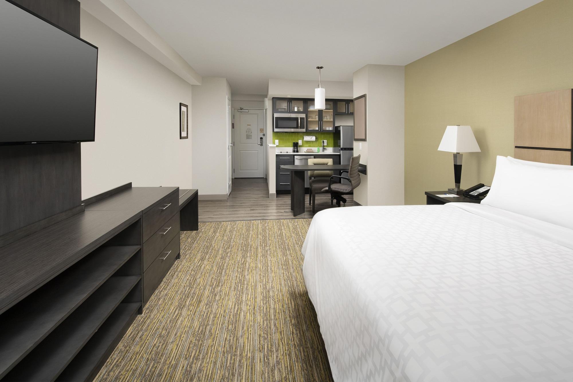 Candlewood West By Ihg Hotel 3*